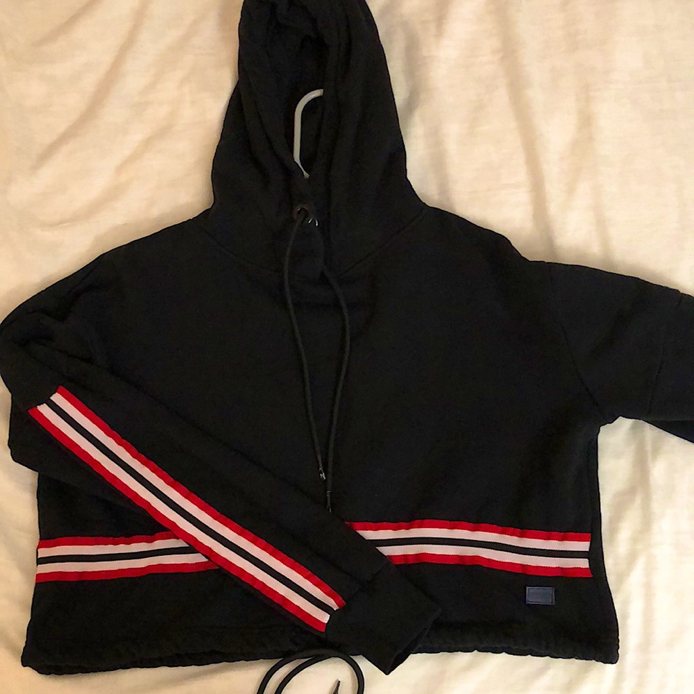 cropped hoodie :)